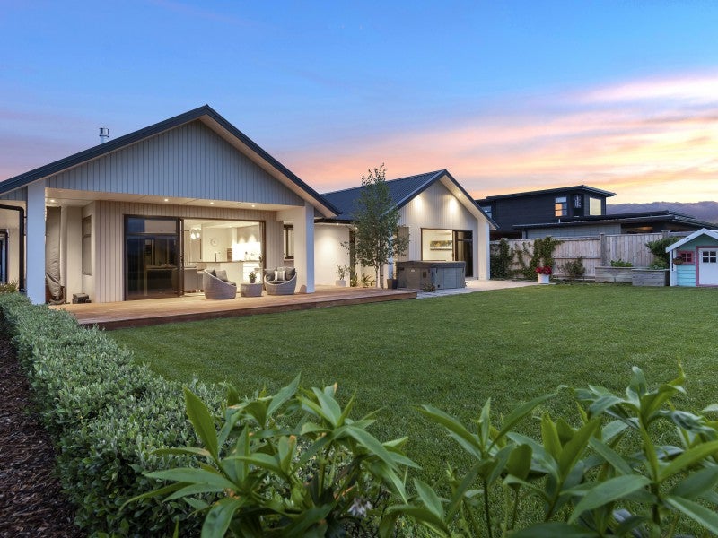 71 Penetaka Heights, Pyes Pa, Tauranga - Carousel 2