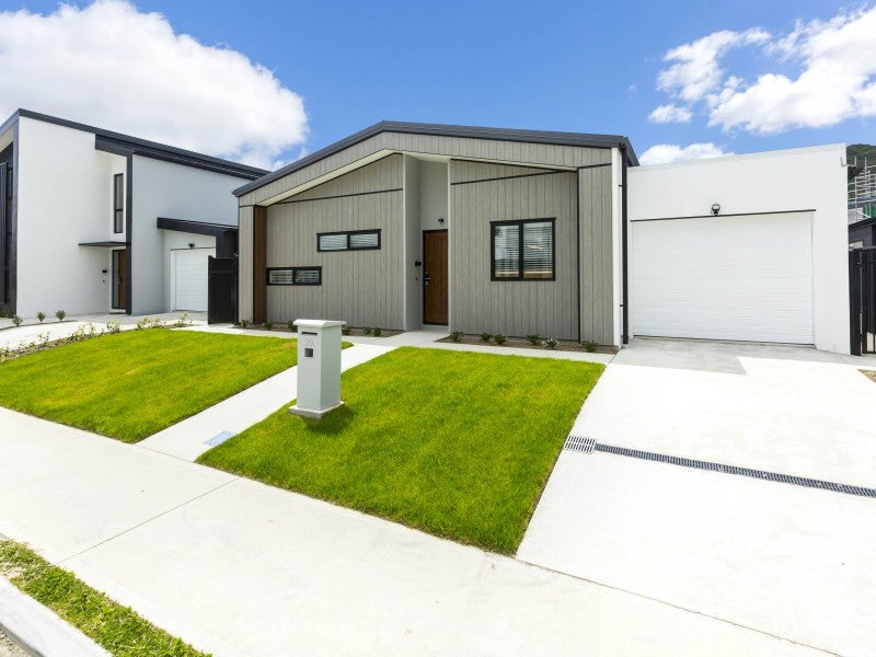 20 Aston Crescent, Wallaceville, Upper Hutt - Carousel 2