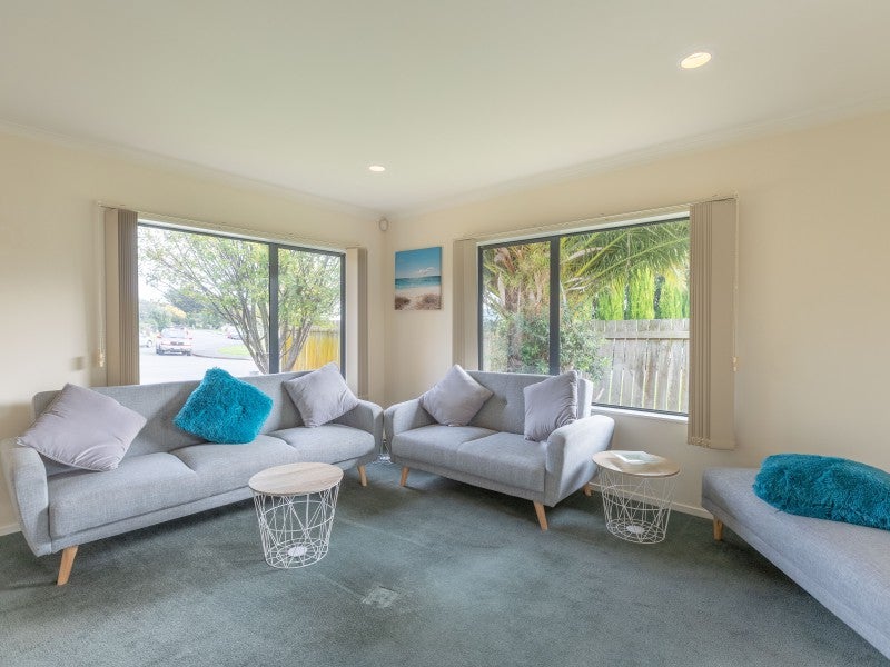 6B Sunshine Avenue, Paraparaumu - Carousel 2