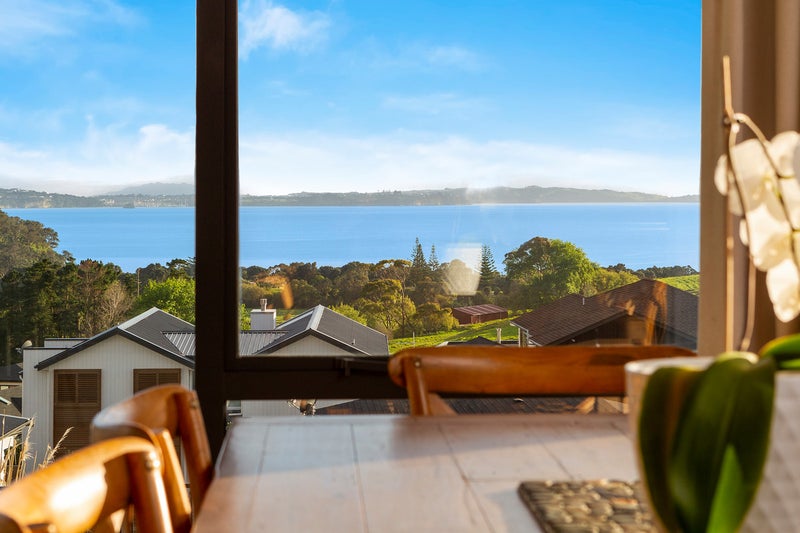 37 Te Oneroa Way, Long Bay, Auckland - Carousel 1