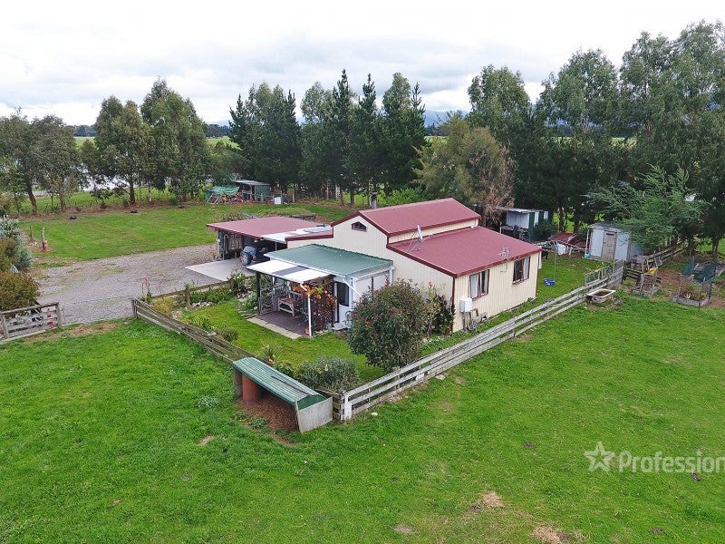 42 Camp Road, Featherston - Carousel 2