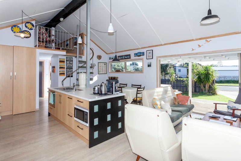 300 Papanui Road, Whangamatā - Carousel 2