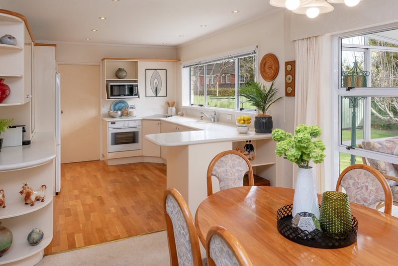 19 The Anchorage, Sunnyhills, Auckland - Carousel 26