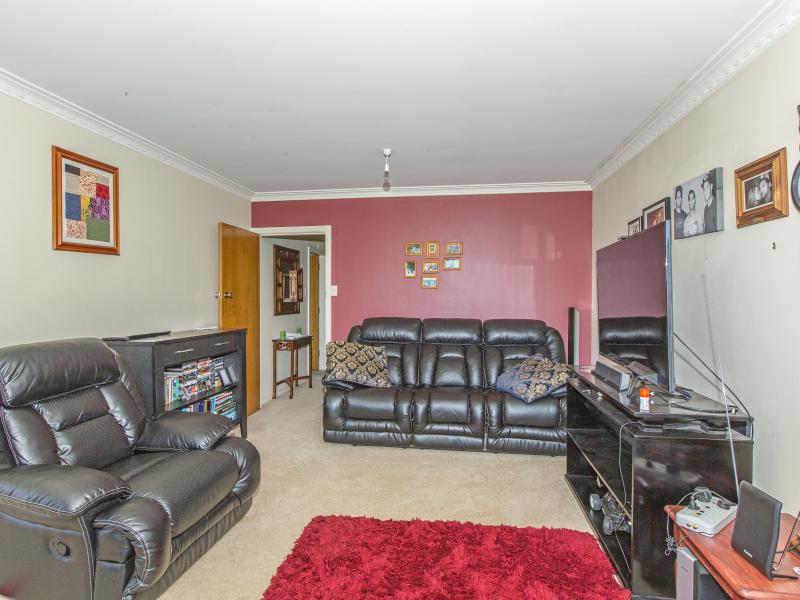 42 Holborn Drive, Stokes Valley, Lower Hutt - Carousel 2