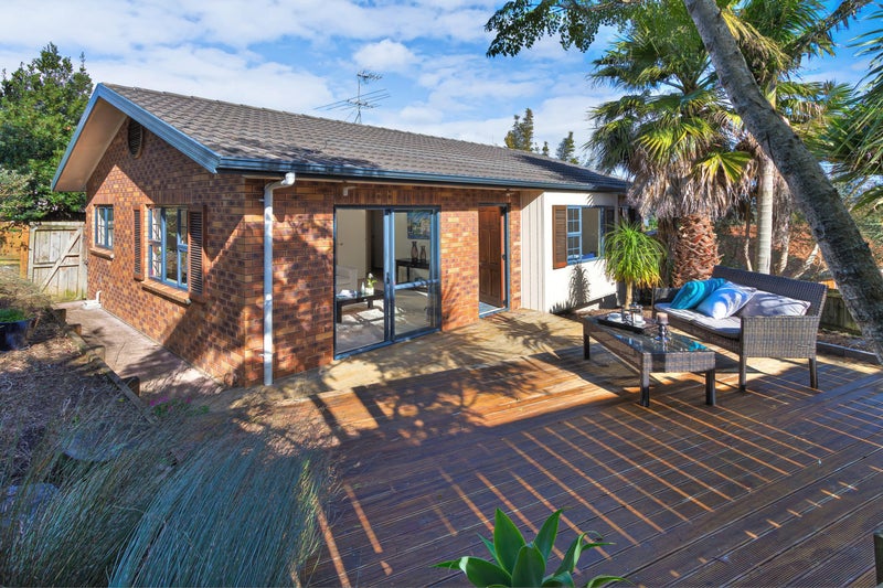 10A Courtland Avenue, Glen Innes, Auckland - Carousel 2