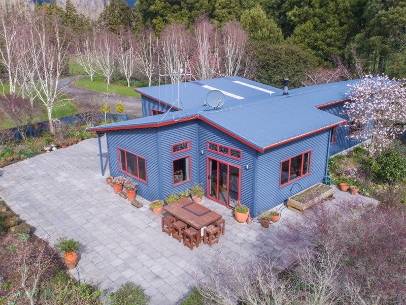 231A North Manakau Road, Manakau, Levin - Carousel 1