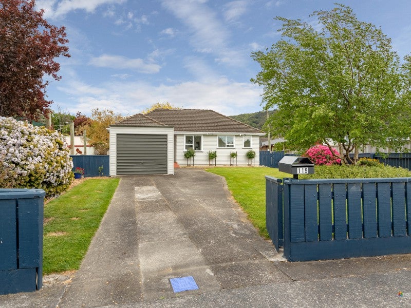 119 Thackeray Street, Trentham, Upper Hutt - Carousel 2