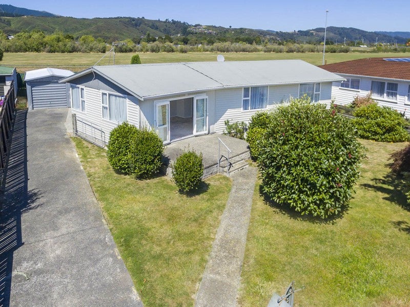 16 Kentucky Street, Totara Park, Upper Hutt - Carousel 1