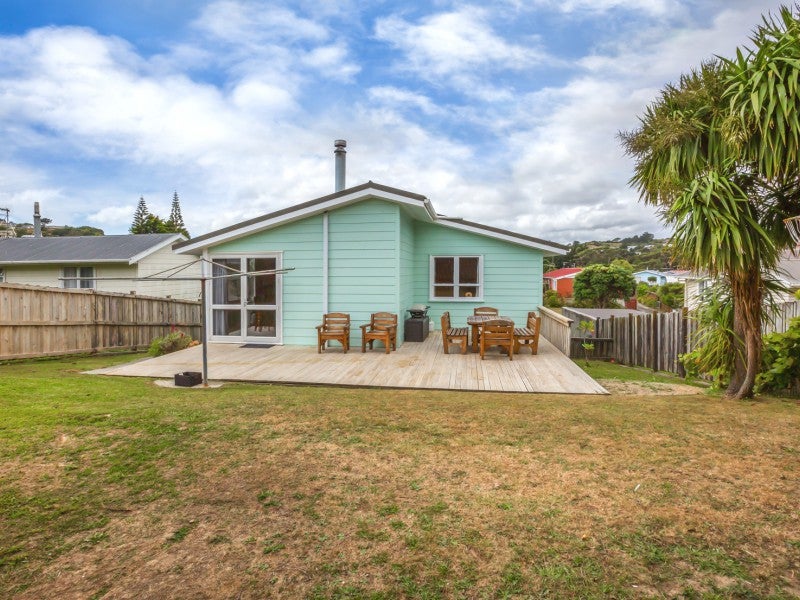 11 Stipulate Place, Ascot Park, Porirua - Carousel 17