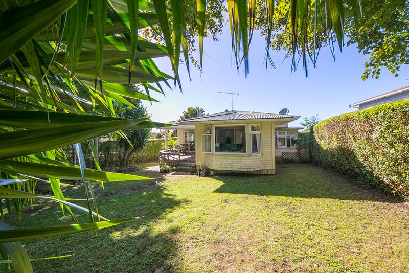 15 Rangipawa Road, One Tree Hill, Auckland - Carousel 15