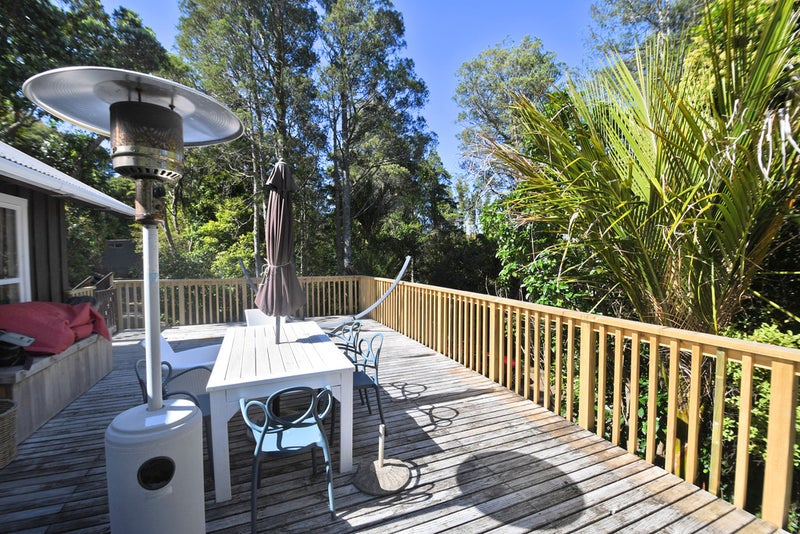 21 Spray Crescent, Leigh, Leigh - Carousel 2