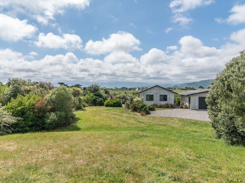 26 Kitchener Street, Te Horo Beach - Carousel 20