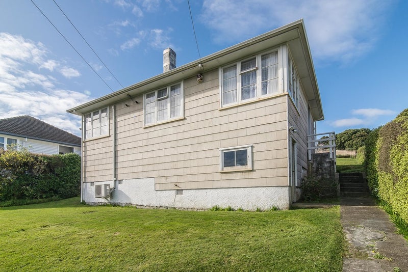 54 Dimock Street, Titahi Bay, Porirua - Carousel 2