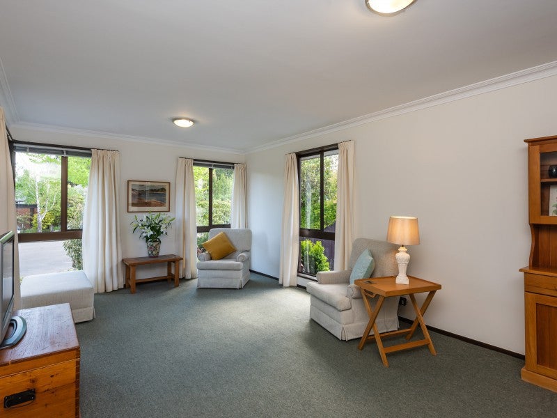 1/18 Rembrandt Place, Burnside, Christchurch - Carousel 2