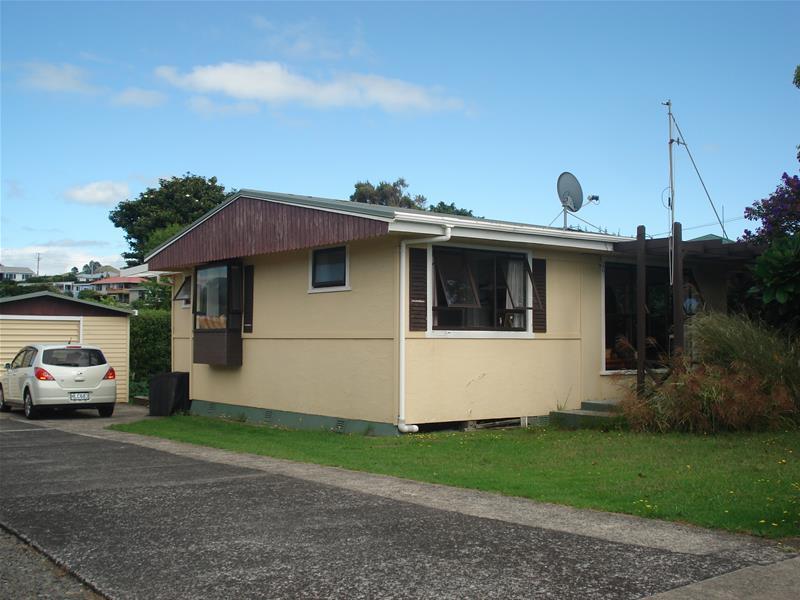 2 Citrus Avenue, Waihi Beach, Waihi Beach - Carousel 1