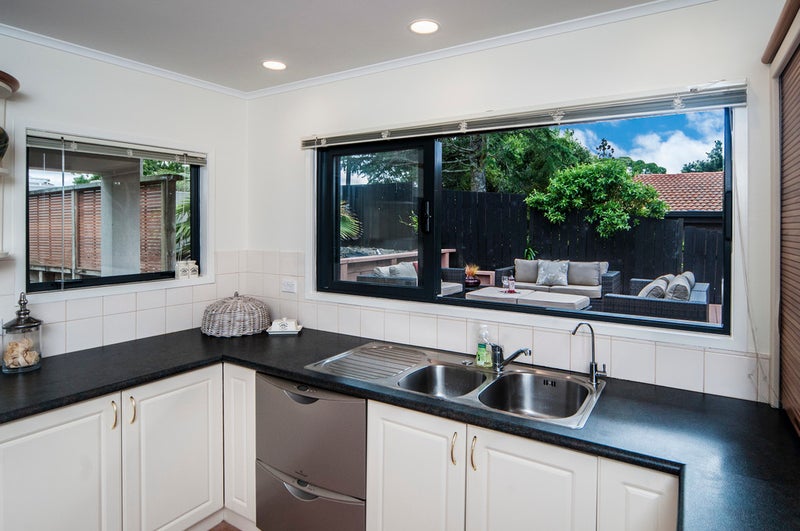 23 Cyclades Place, Shelly Park, Auckland - Carousel 23