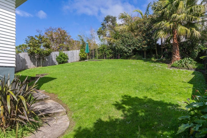 32 Rukutai Street, Orakei, Auckland - Carousel 2