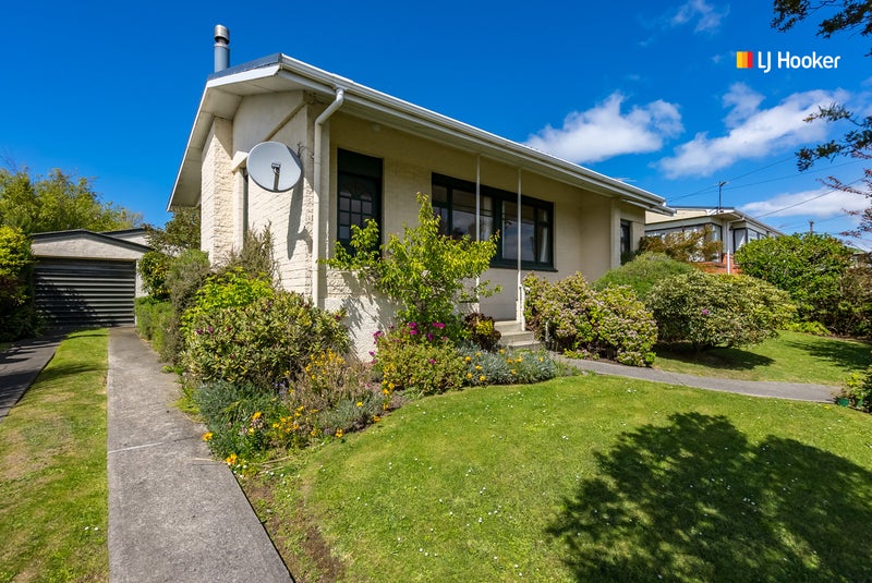 6 Erskine Place, Saint Clair, Dunedin - Carousel 1