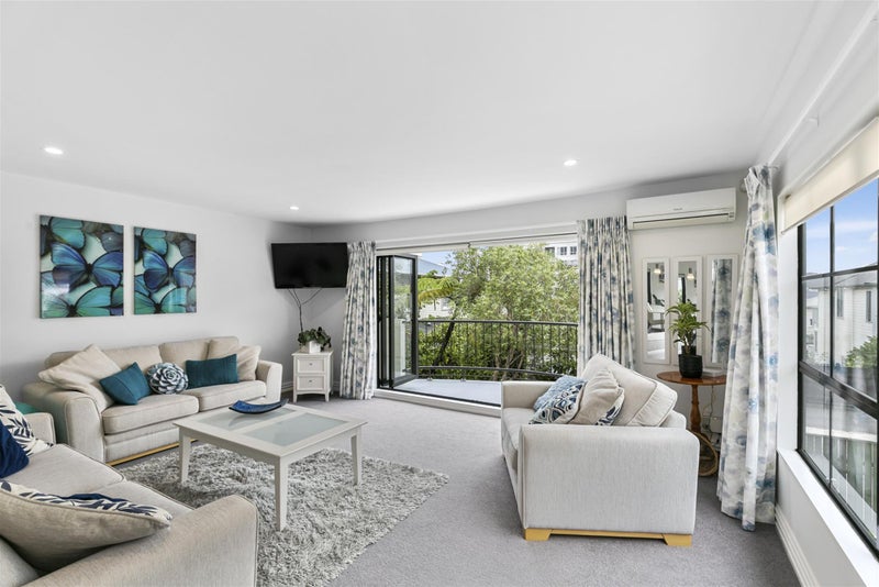 16E Hobson Street, Thorndon, Wellington - Carousel 2