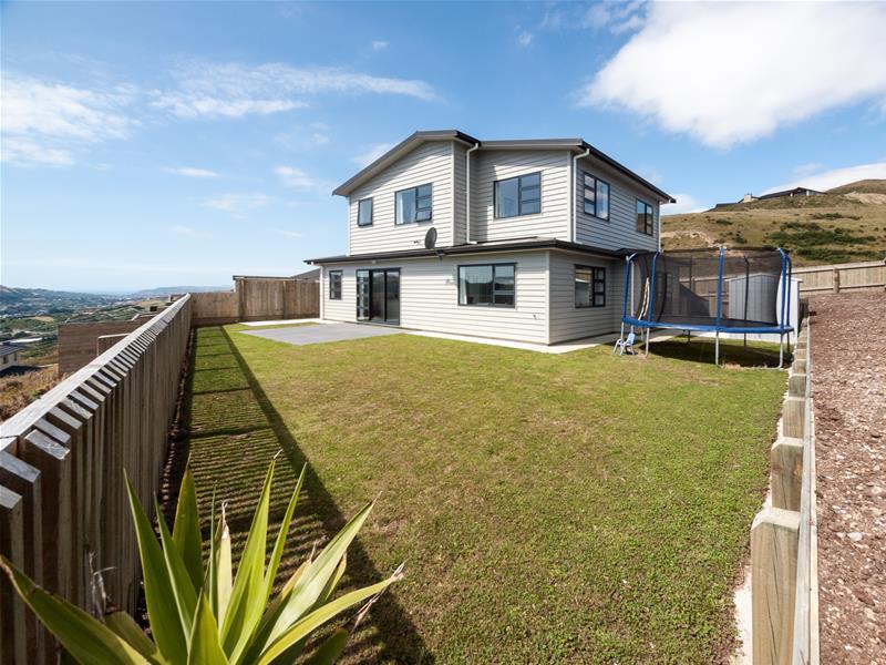 8 Sandino Place, Grenada Village, Wellington - Carousel 2