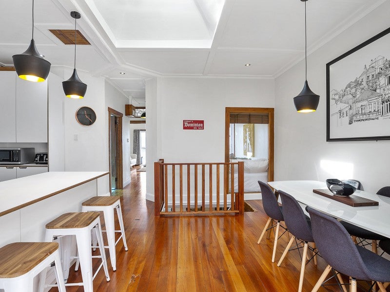 402 Queens Drive, Lyall Bay, Wellington - Carousel 26