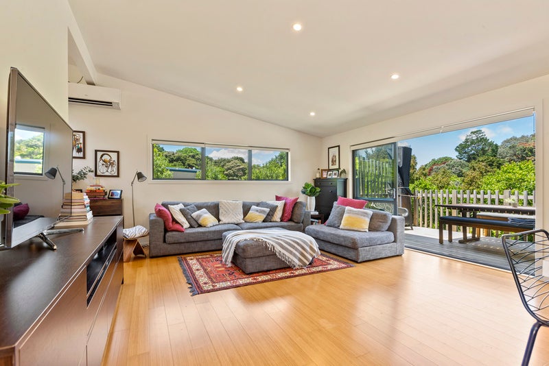 48 Frank Street, Oneroa, Waiheke Island - Carousel 2