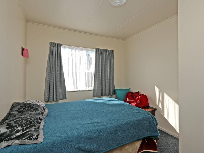 808 Dufferin Street, Akina, Hastings - Carousel 17