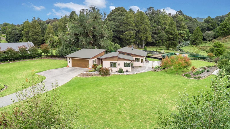 69 Golf Harbour Drive, Whangarei - Carousel 1