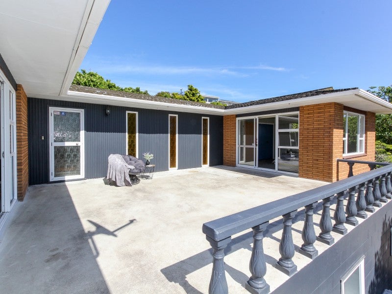 24B Alberta Road, Glen Avon, New Plymouth - Carousel 2