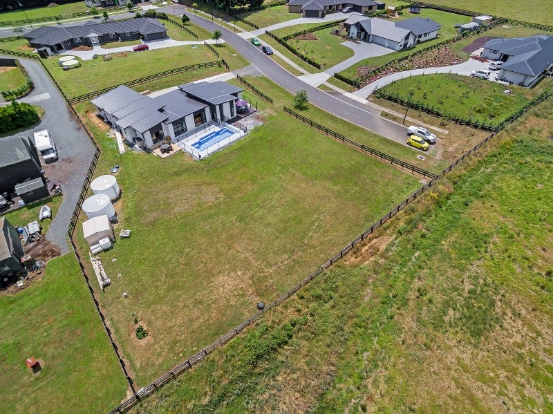 6 Coach Road, Papakura - Carousel 2