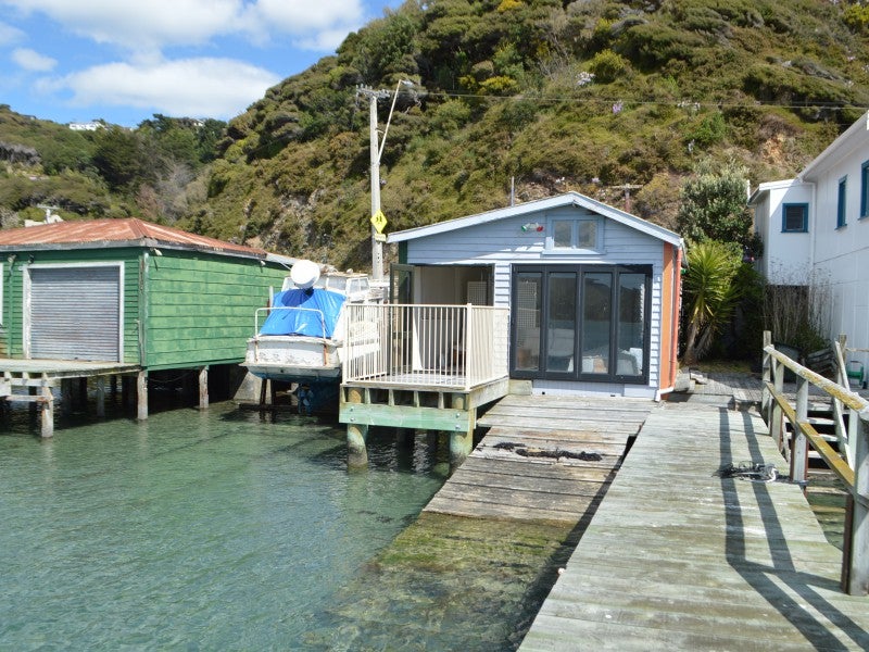 100 Paremata Road, Paremata, Porirua - Carousel 1