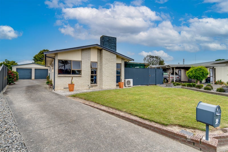 39 Lanark Place, Tamatea, Napier - Carousel 1