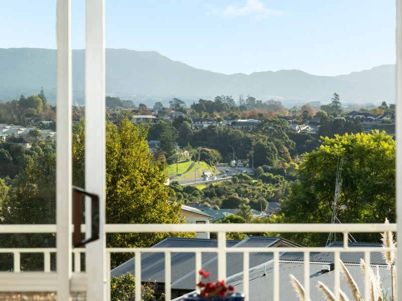 3A David Street, Judea, Tauranga - Carousel 1