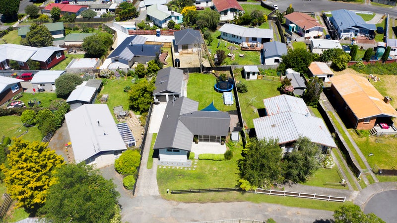 11 Marion Place, Deanwell, Hamilton - Carousel 18