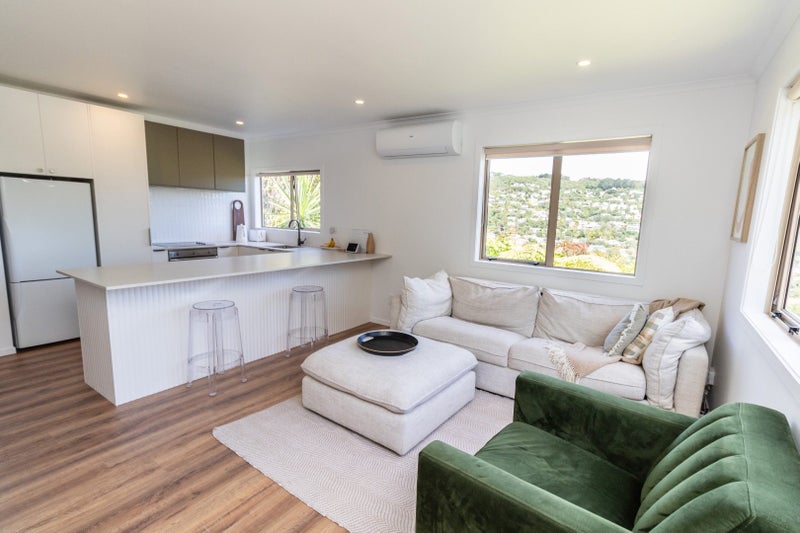 2A Downing Street, Crofton Downs, Wellington - Carousel 2