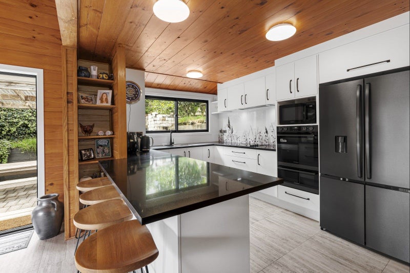 168 Vale Street, Otumoetai, Tauranga - Carousel 1