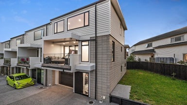 5E Riverview Road, Panmure, Auckland - Carousel 1