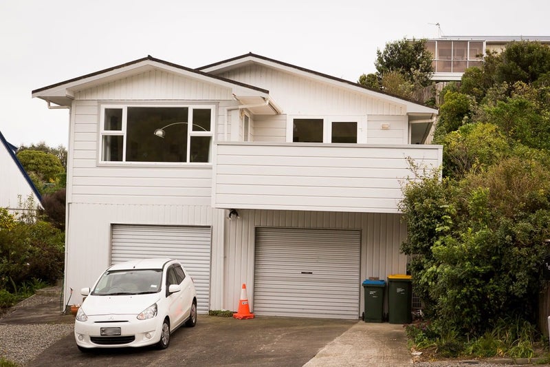 15 Gloaming Hill, Titahi Bay, Porirua - Carousel 2