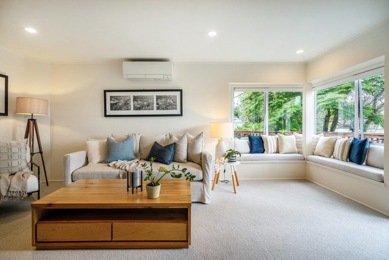 2/13 Rodney Road, Northcote Point, Auckland - Carousel 1