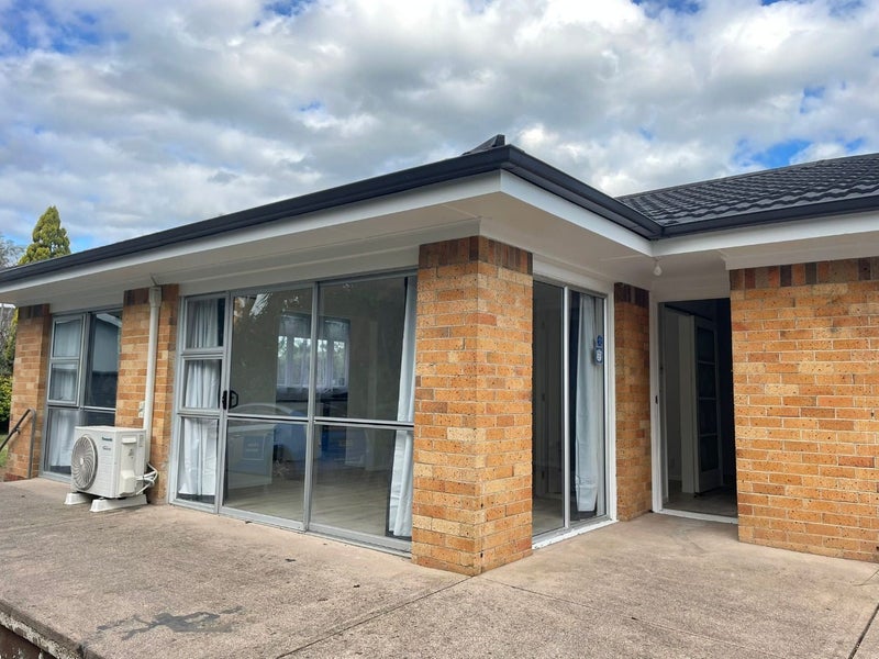 372 Great South Road, Opaheke, Papakura - Carousel 1