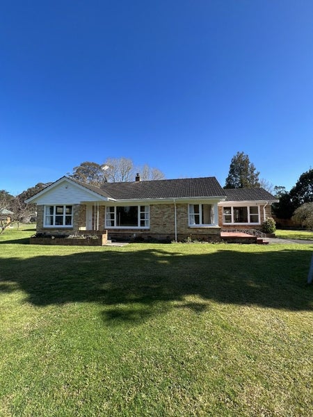 29 Kendrick Lane, Tamahere, Hamilton - Carousel 1