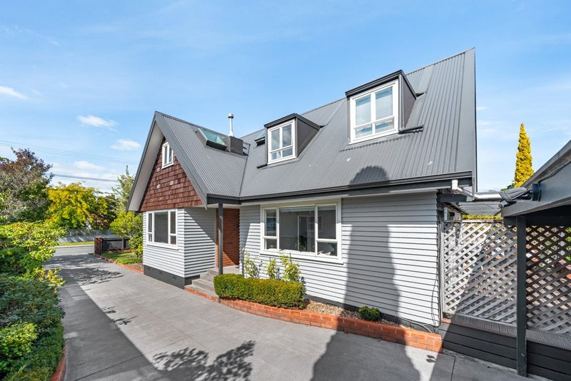 9 Golders Road, Elderslea, Upper Hutt - Carousel 2