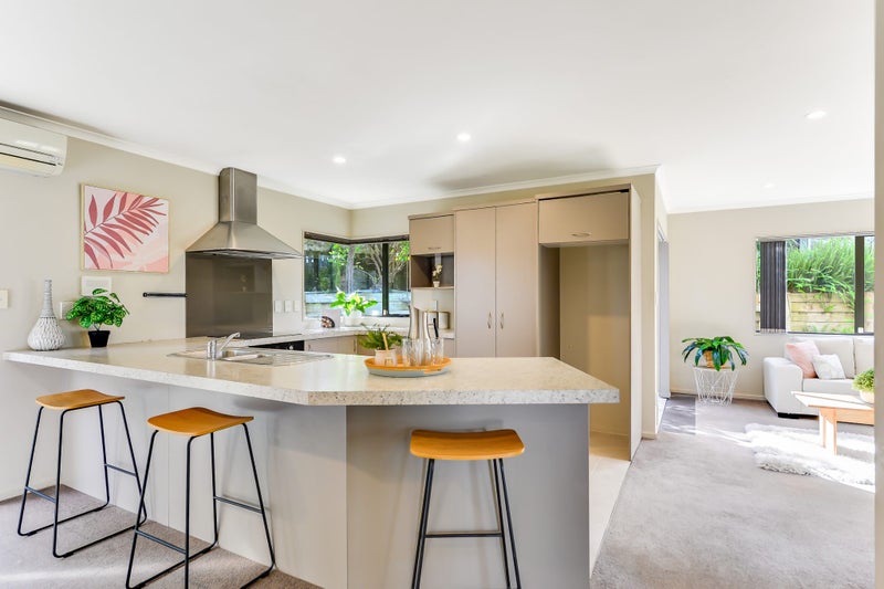 15 Arundel Place, Nawton, Hamilton - Carousel 2