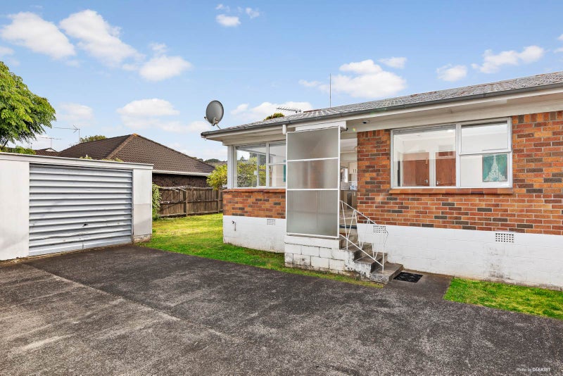 6/20 Campbell Road, One Tree Hill, Auckland - Carousel 1