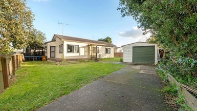 1 Horlicks Place, Randwick Park, Auckland - Carousel 1