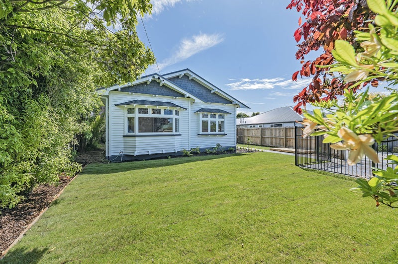 15 Cardiff Avenue, Somerfield, Christchurch - Carousel 1