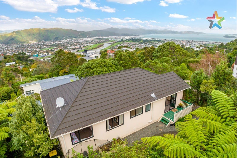 59 Pokohiwi Road, Normandale, Lower Hutt - Carousel 1