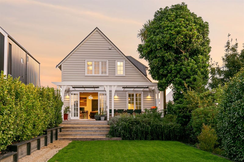 43 Pirie Street, Mount Victoria, Wellington - Carousel 1