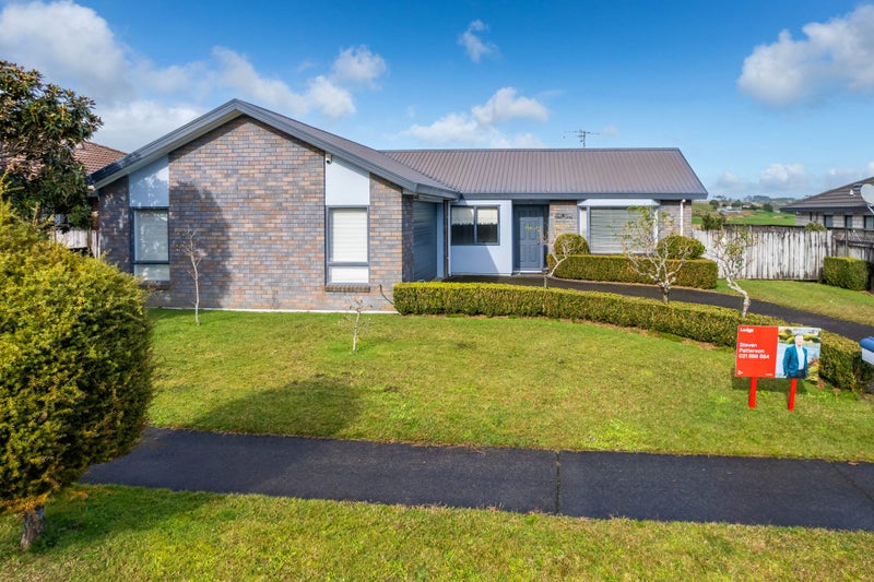 9 Friesian Place, Grandview Heights, Hamilton - Carousel 1