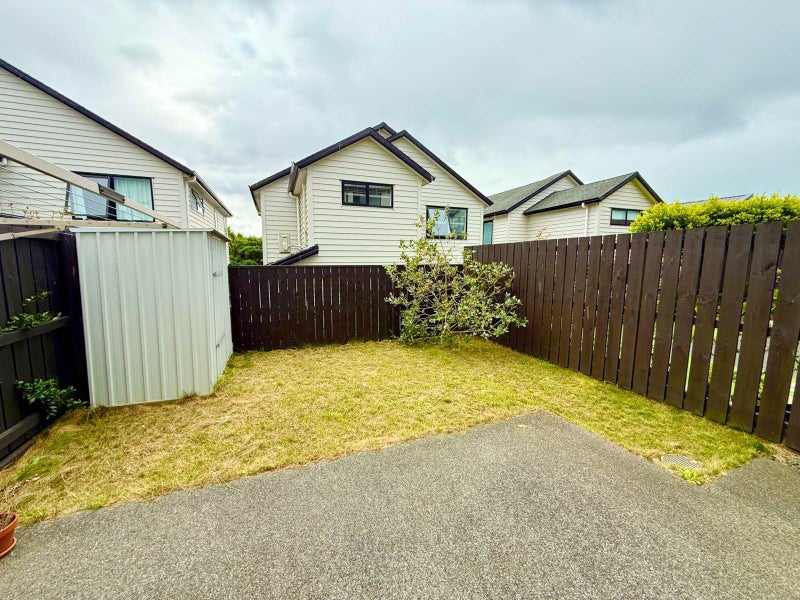 16 Takerei Way, Glen Innes, Auckland - Carousel 9